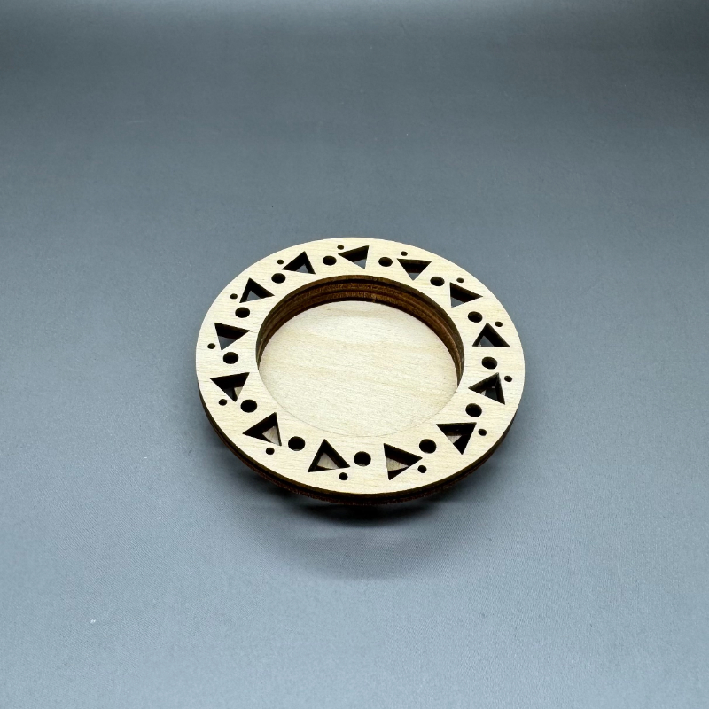 Dřevěný mini svícen Trojúhelníky - Obrázek 2