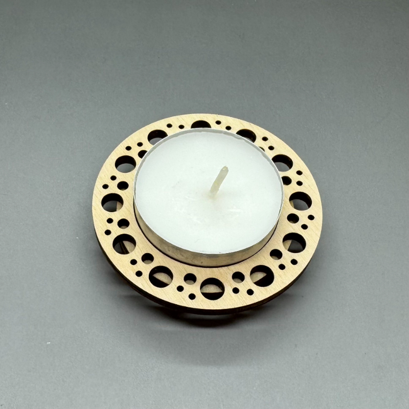 Dřevěný mini svícen Kolečka