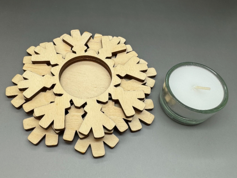Dřevěný vánoční svícen Sněhové vločky velké - 3 vrstvy - Obrázek 2