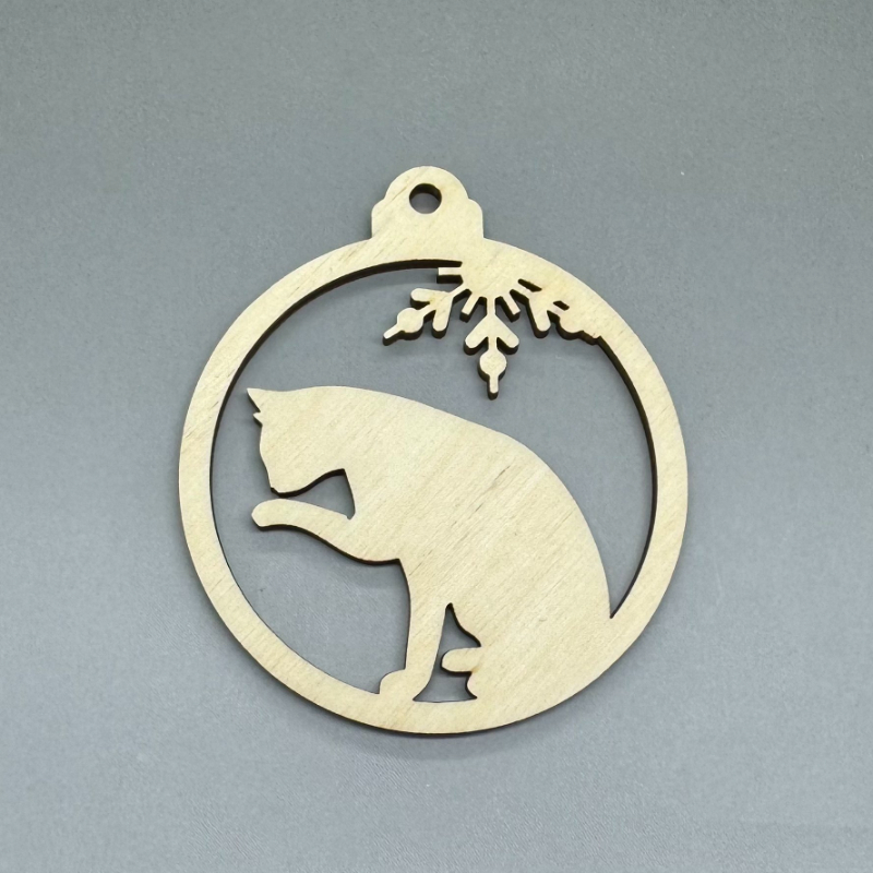 Dřevěná ozdoba na stromeček - Kočička č. 1