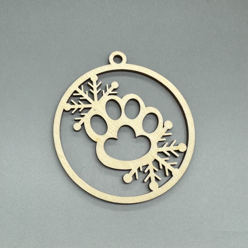 Dřevěná ozdoba na stromeček - Tlapka a vločky