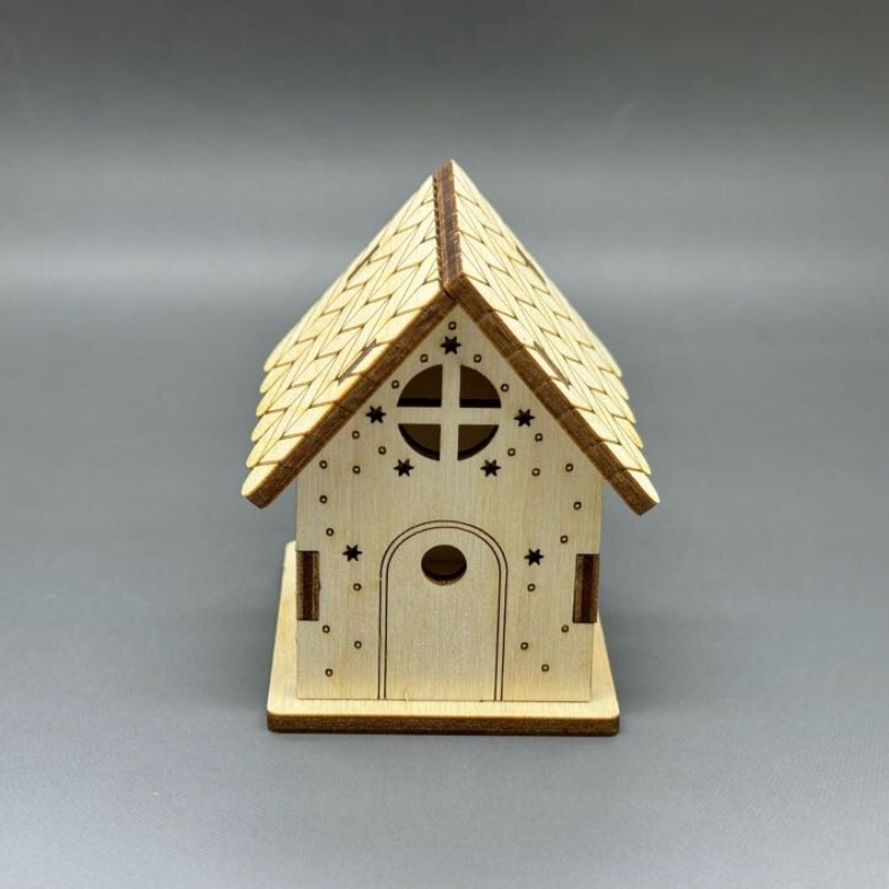 Mini dřevěný domeček s hvězdičkami z překližky - Obrázek 4