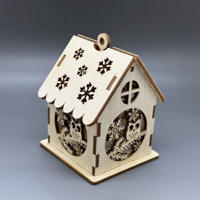 Sovička - Vyřezávaný dřevěný domeček z překližky na pověšení